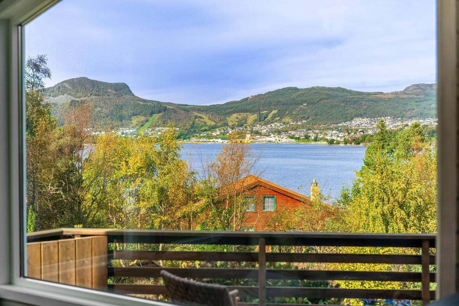 Vila Charming House Located By The Fjord With The Pultpitrock Within Short Distance Jørpeland Exteriér fotografie